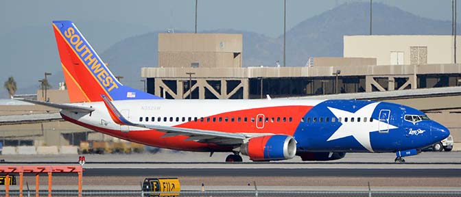 Southwest Boeing 737-3H4 N352SW Lone Star, Phoenix Sky Harbor, January 24, 2016